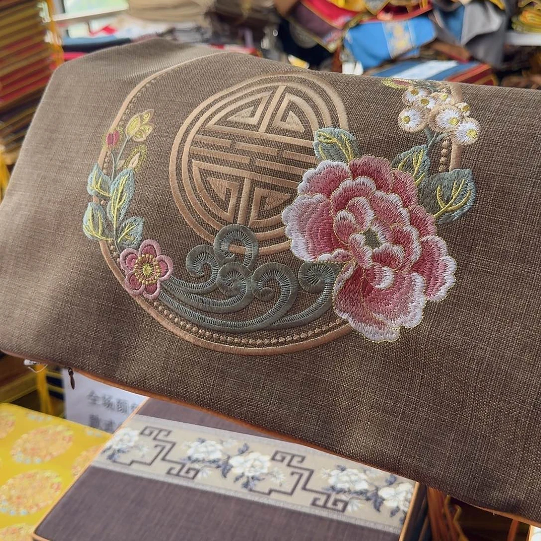 棉麻4cm花想容咖色刺绣