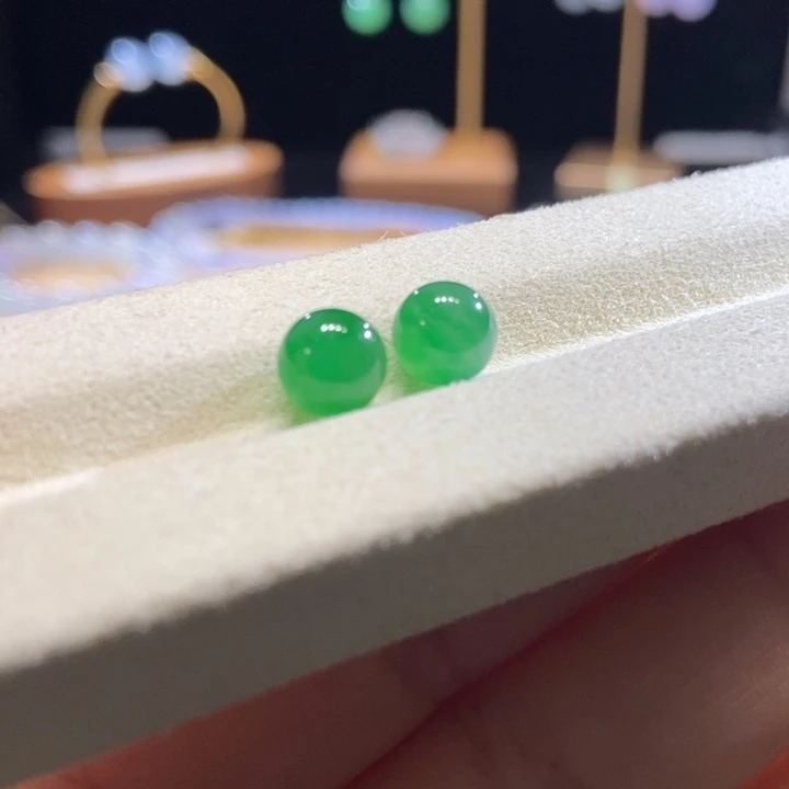 翡翠未镶嵌吊坠(不含链)翡翠冰满绿小圆珠二选一(只发一件)