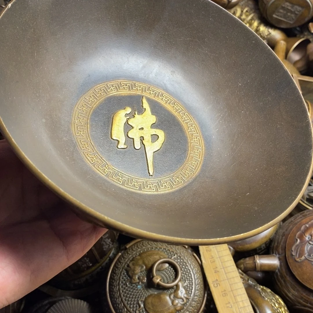 精美铜器做工精良