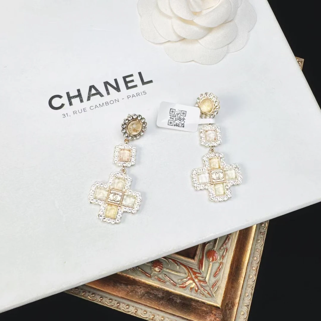 95新 Chanel/香奈儿 柚礼中古/香奈儿十字琉璃扫肩耳钉lz508446