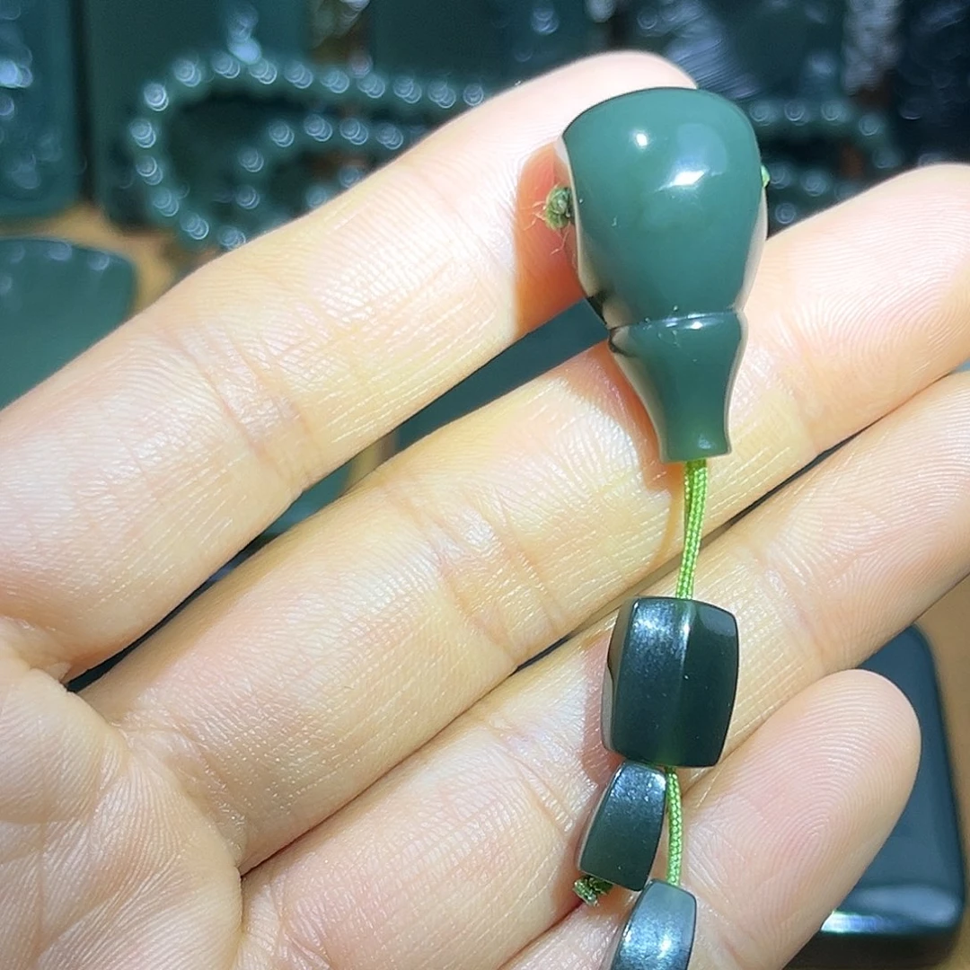 和田玉（青玉）未镶嵌颈饰