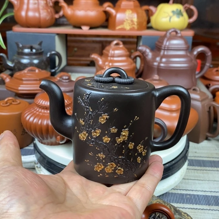 茶壶紫砂双圈240cc原矿朱泥捂灰、堆花描金工艺特性，