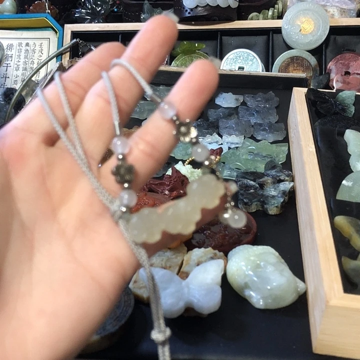 岫玉未镶嵌岫玉挂件