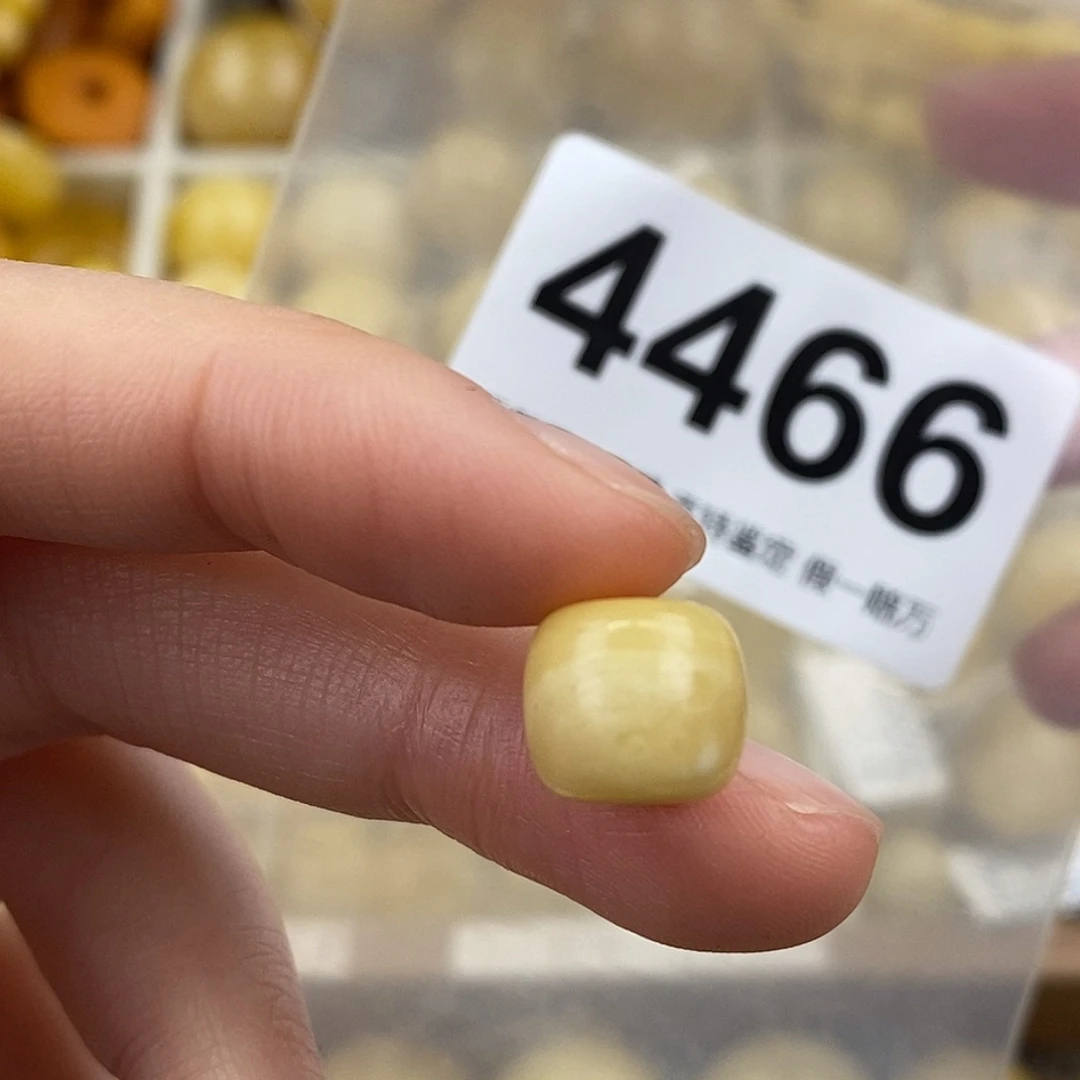 蜜蜡未镶嵌珠宝奇石10.8