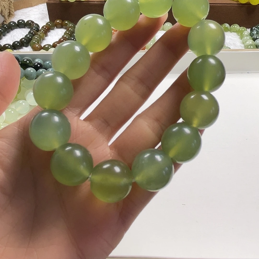 j***z蛇纹石玉未镶嵌手串