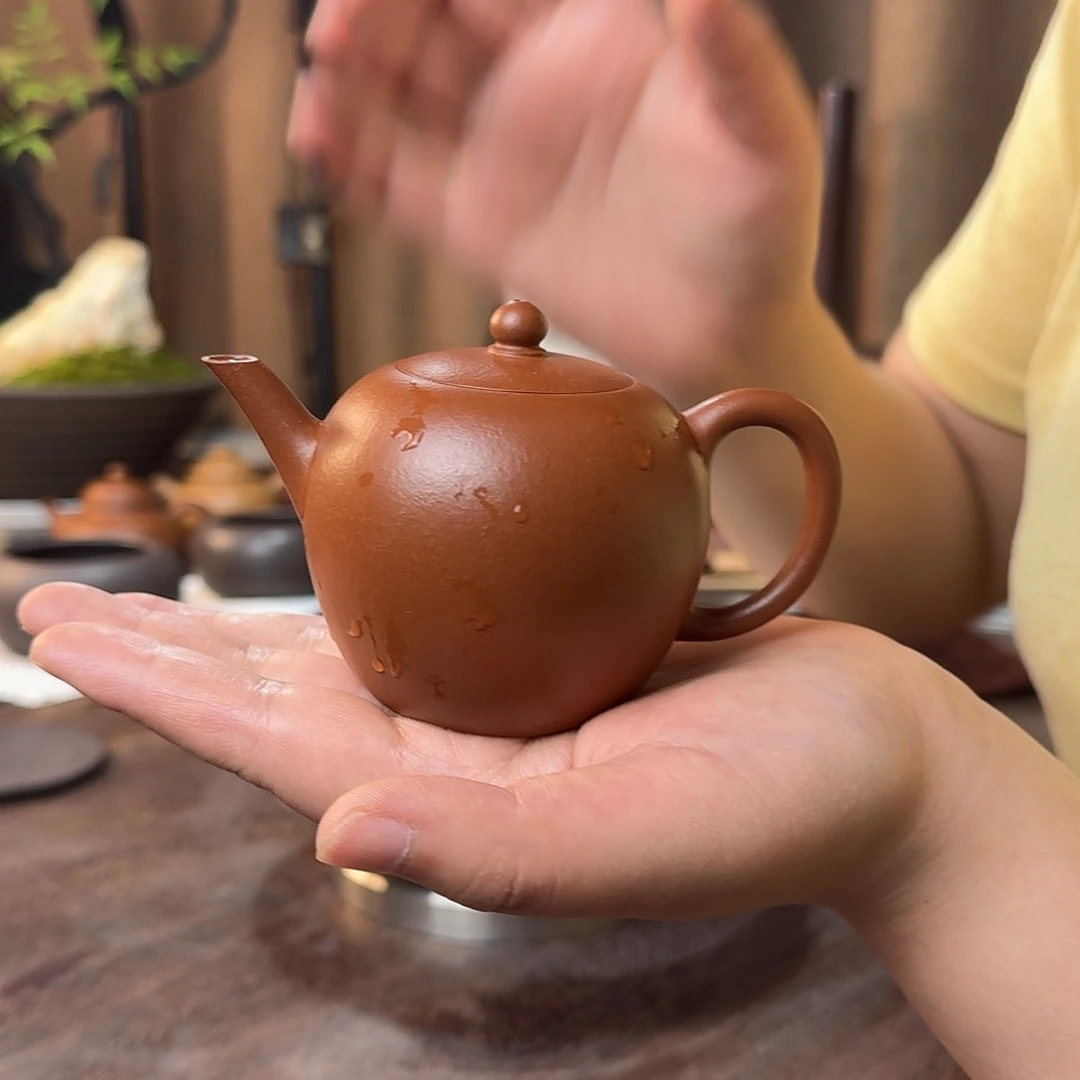 紫砂壶美人朱泥作品