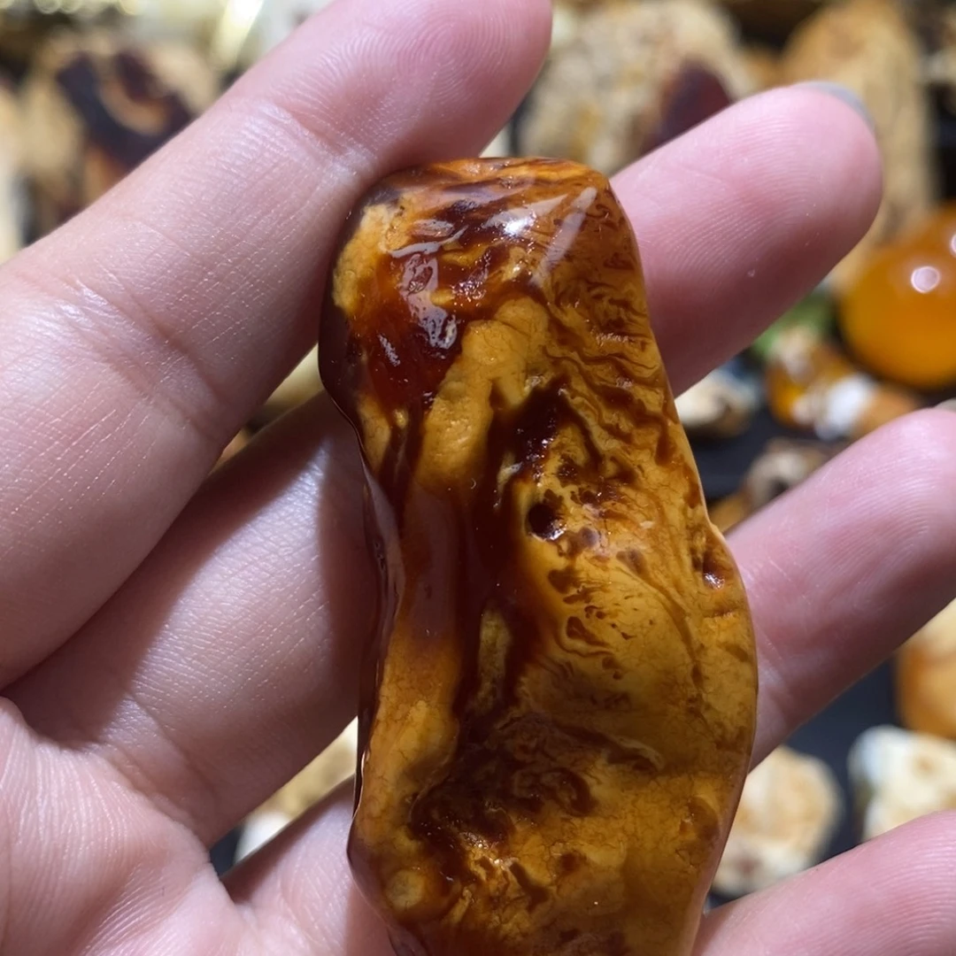 定制琥珀未镶嵌吊坠