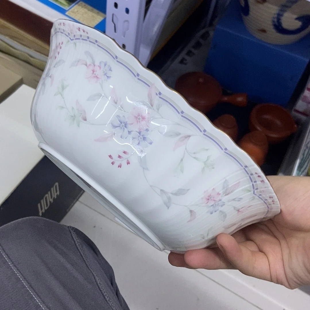 出口警方根据男女宝宝