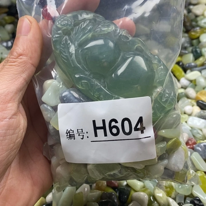 蛇纹石玉鱼缸石未镶嵌