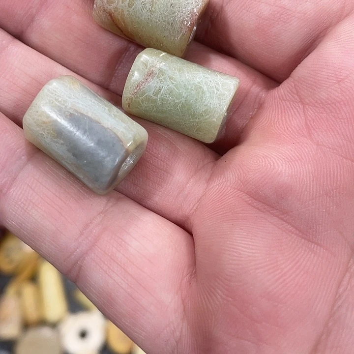 和田玉（糖玉）未镶嵌挂件