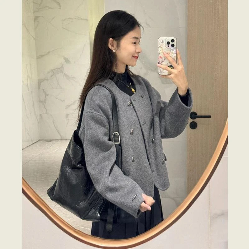 【万达撤柜】色短款毛呢外套秋冬季小个子双排扣圆领短款简约上衣