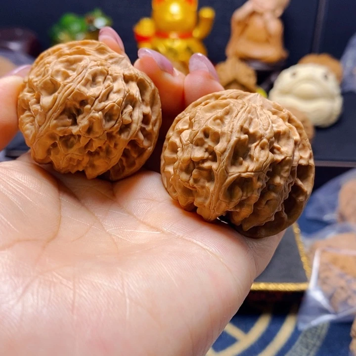 文玩核桃把件苹果园