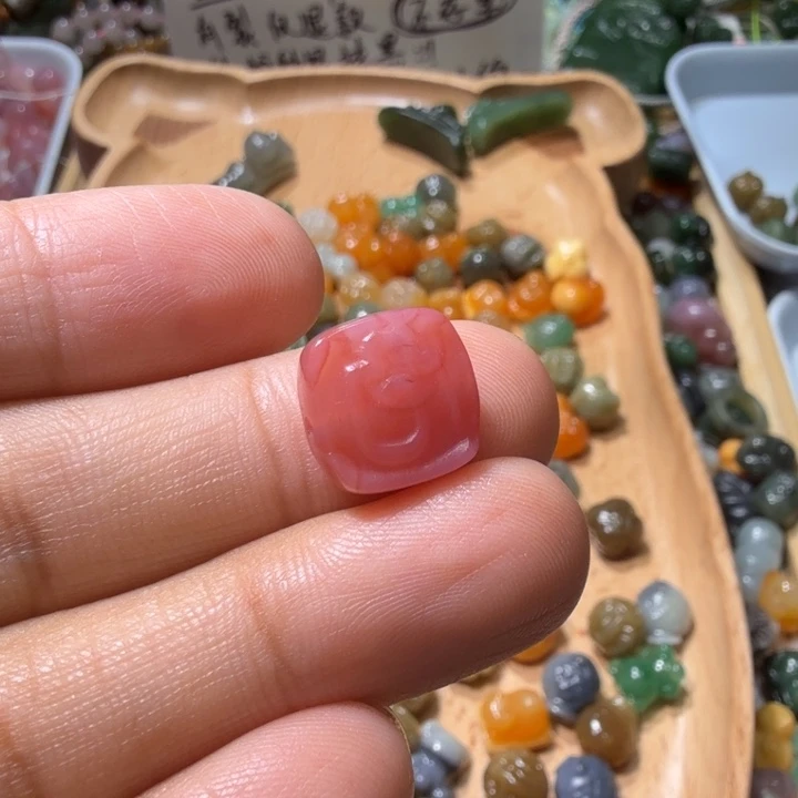 和田玉未镶嵌珠宝半成品