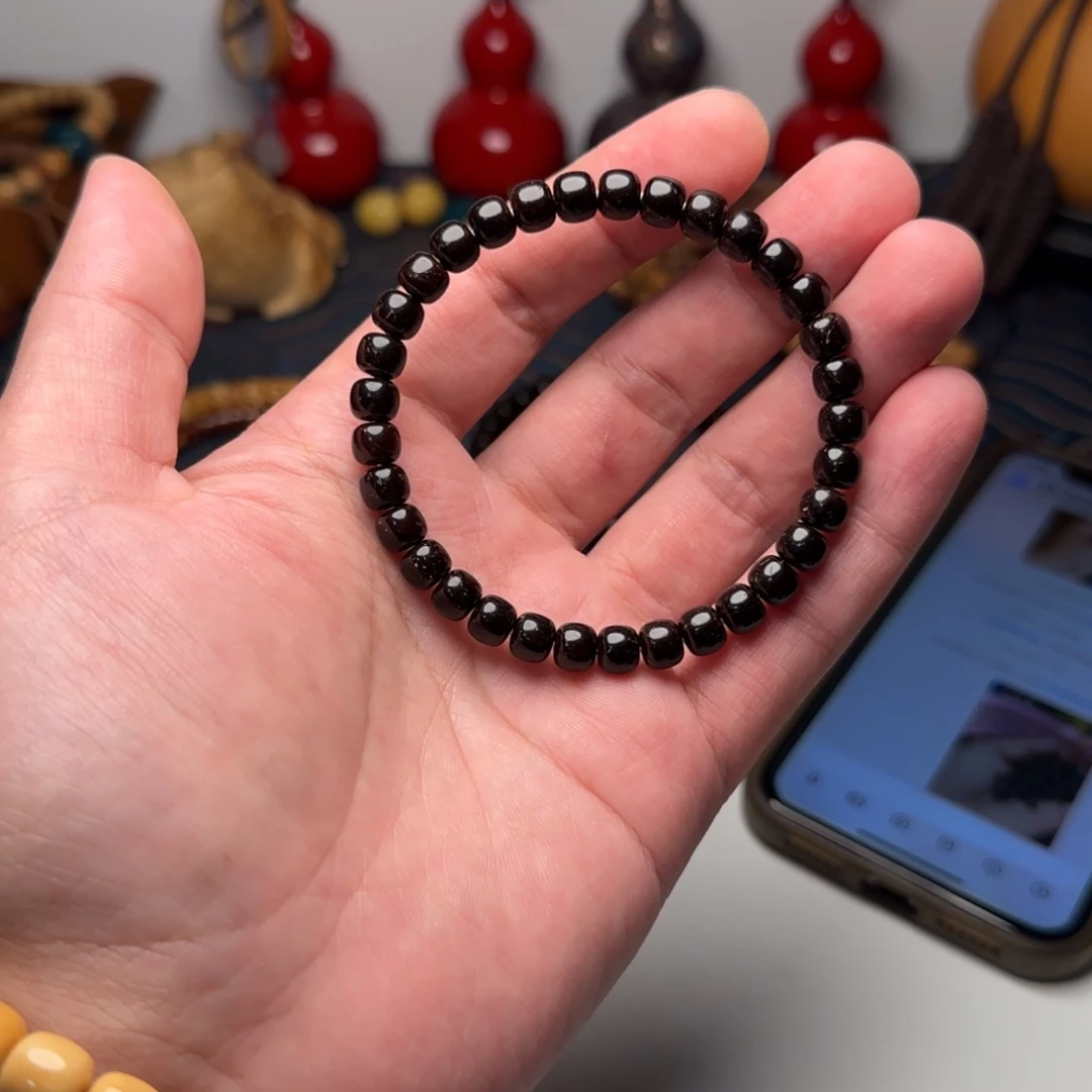 【闪购商品】椰蒂吊坠椰蒂老型76