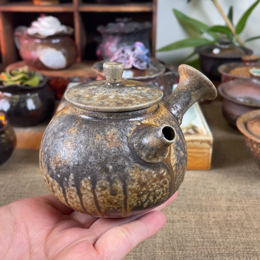 壶。 柴烧。     绝了