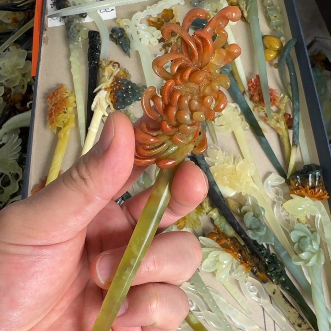 岫玉发饰未镶嵌心***结