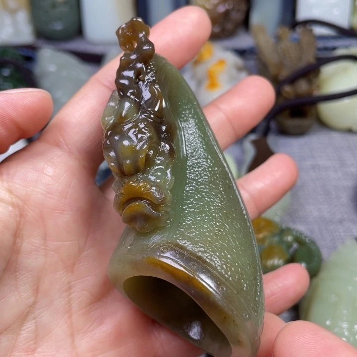 和田玉未镶嵌挂件