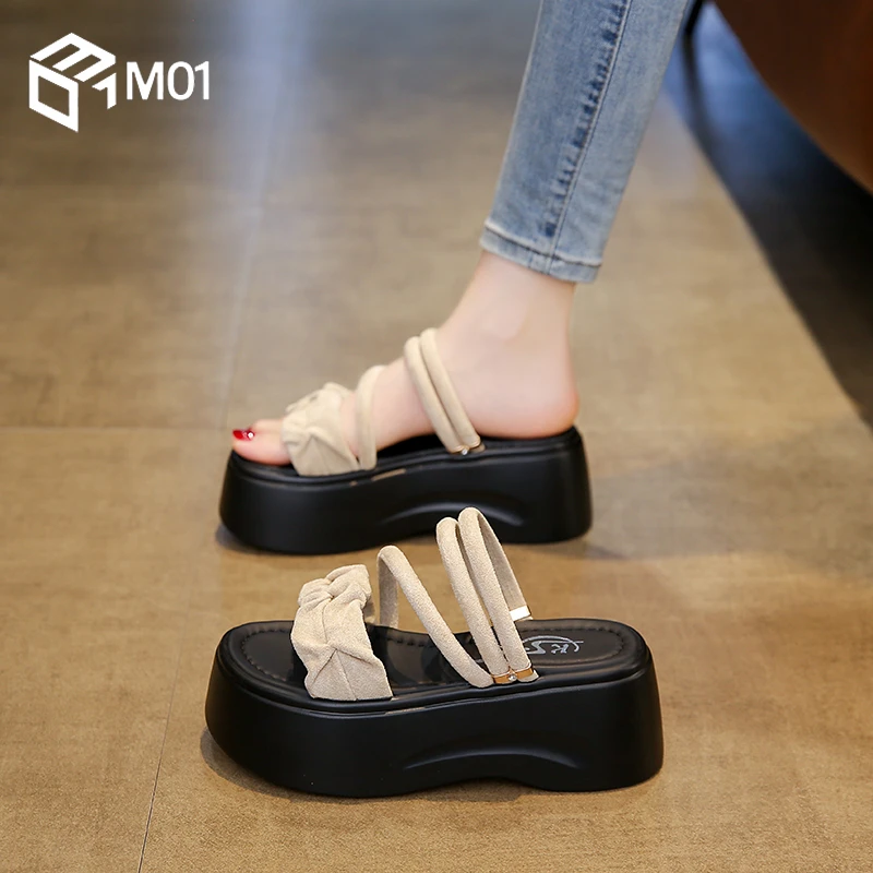M01厚底增高两穿凉拖鞋女夏外穿2025松糕软底一字拖凉鞋沙滩鞋子