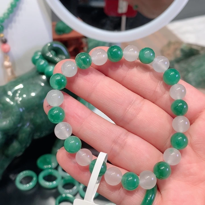 石英质玉（非洲翠）合金手链