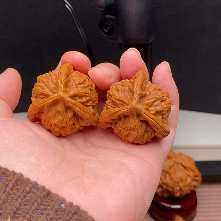 戒***划文玩核桃吊坠白奔