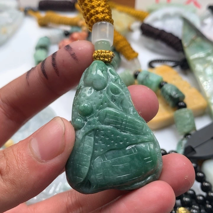 颈饰未镶嵌翡翠保真天然a货翡翠