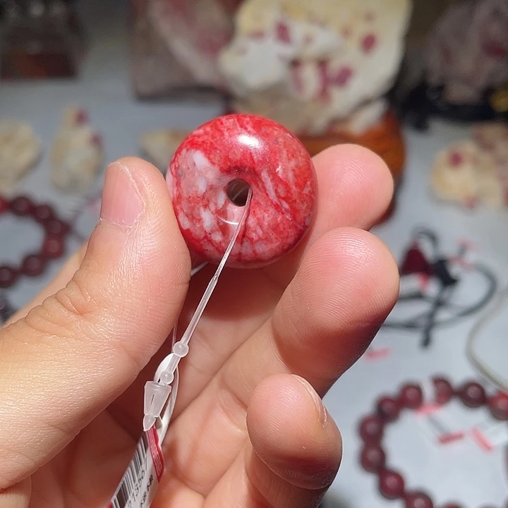 天然辰砂原石平安扣