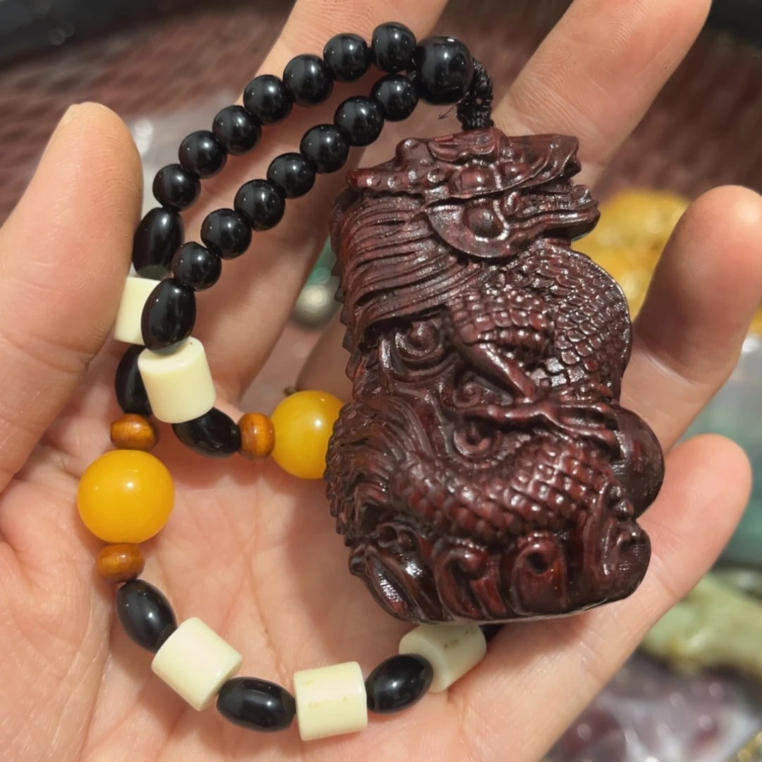 与***同查罗石合金颈饰摆件一件一件