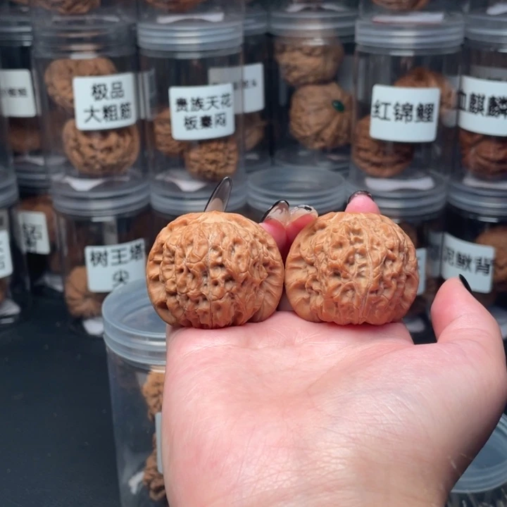 一***燃手串/手链核桃血麒麟42