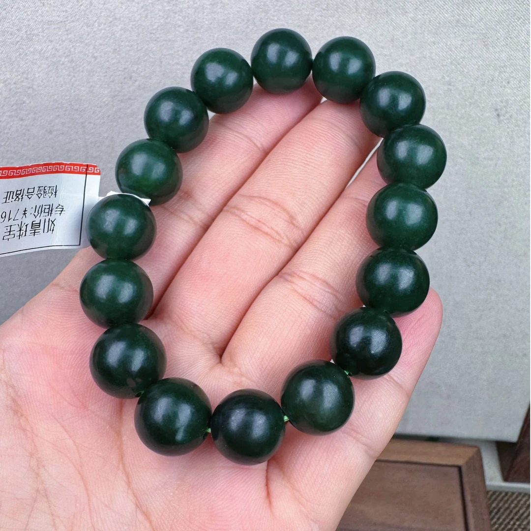 和田玉超油菠菜绿手串