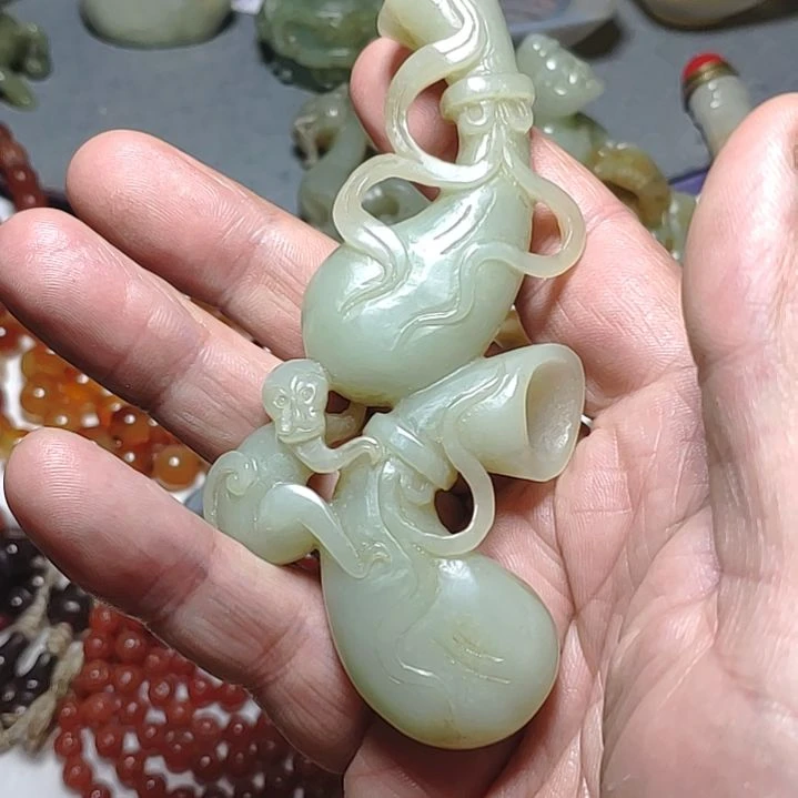 和田玉颈饰未镶嵌相****排