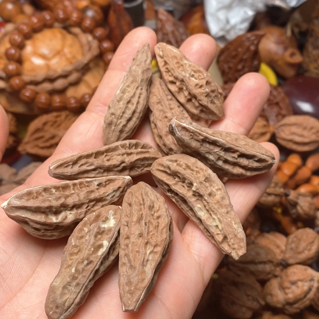 文玩核桃吊坠瑕疵130