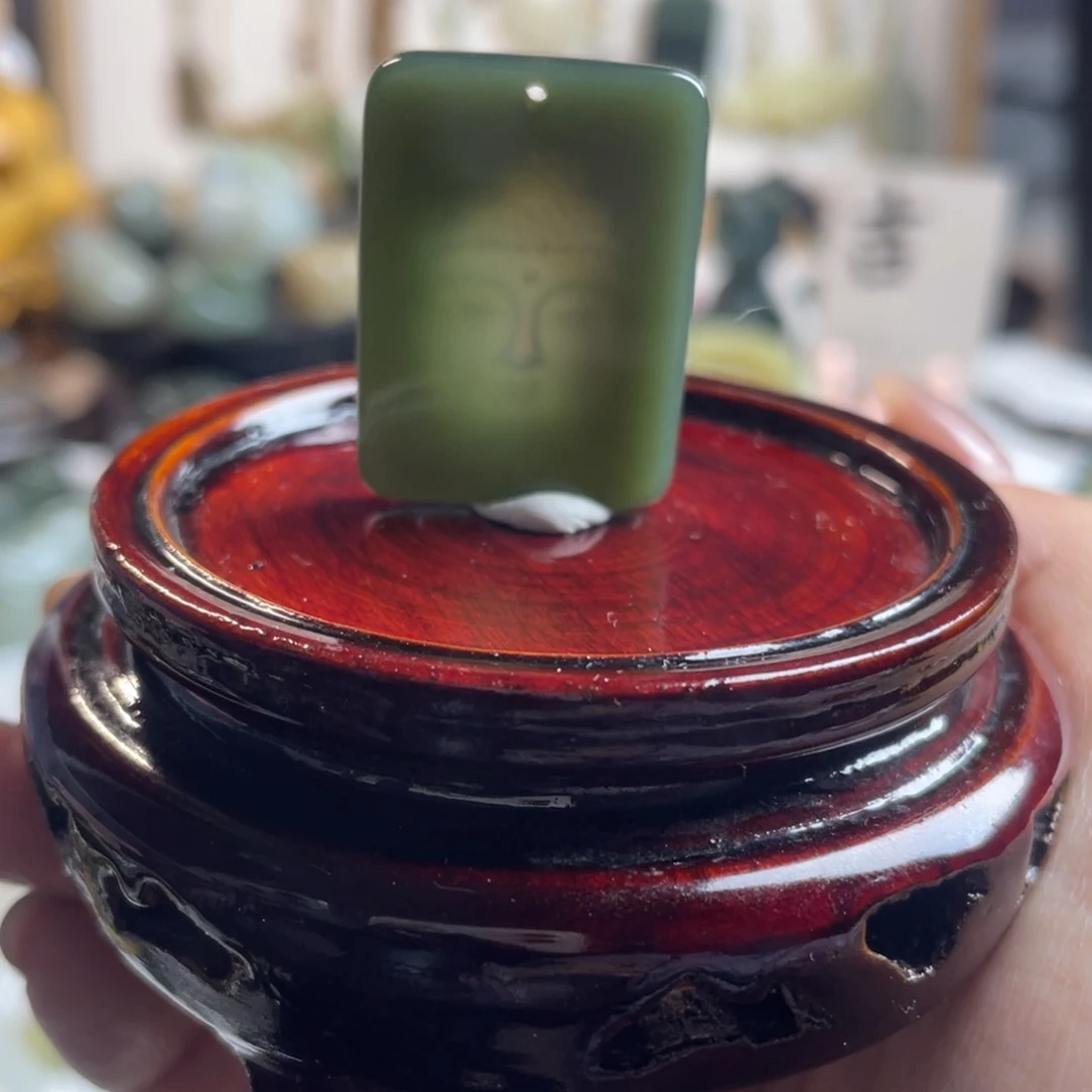 和田玉未镶嵌珠宝半成品青玉佛牌