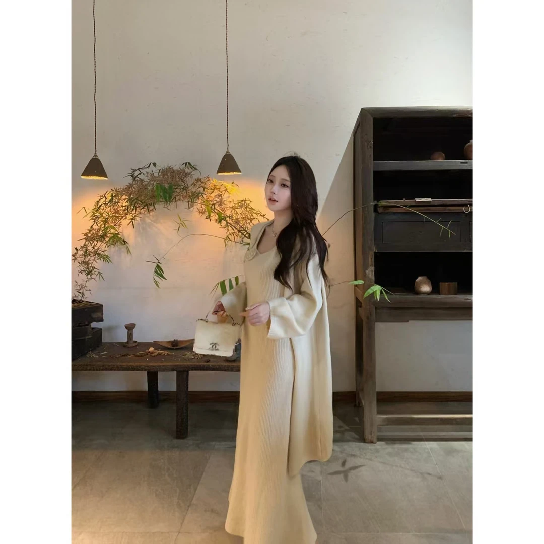 慵懒风长款毛衣开衫外套两件套连衣裙女秋冬花朵背心裙打底套装裙