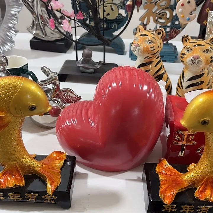 陶瓷红色爱心纸巾盒