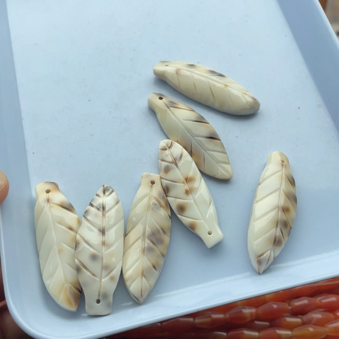 玛瑙/玉髓未镶嵌珠宝半成品四个装16*46mm虎斑贝吊坠