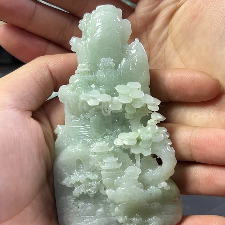 翡翠未镶嵌摆件翡翠
