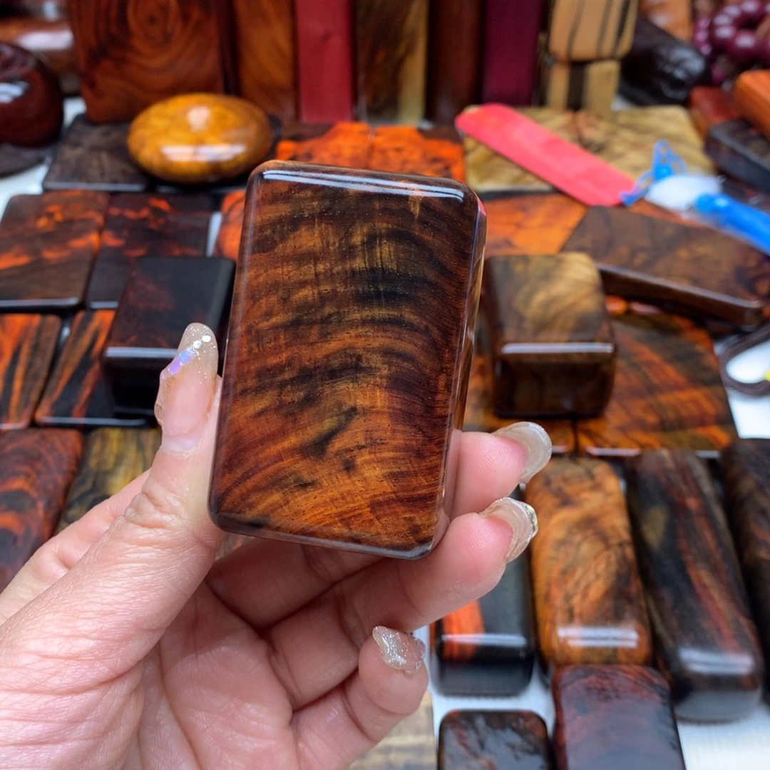 交趾黄檀（大红酸枝）放**界