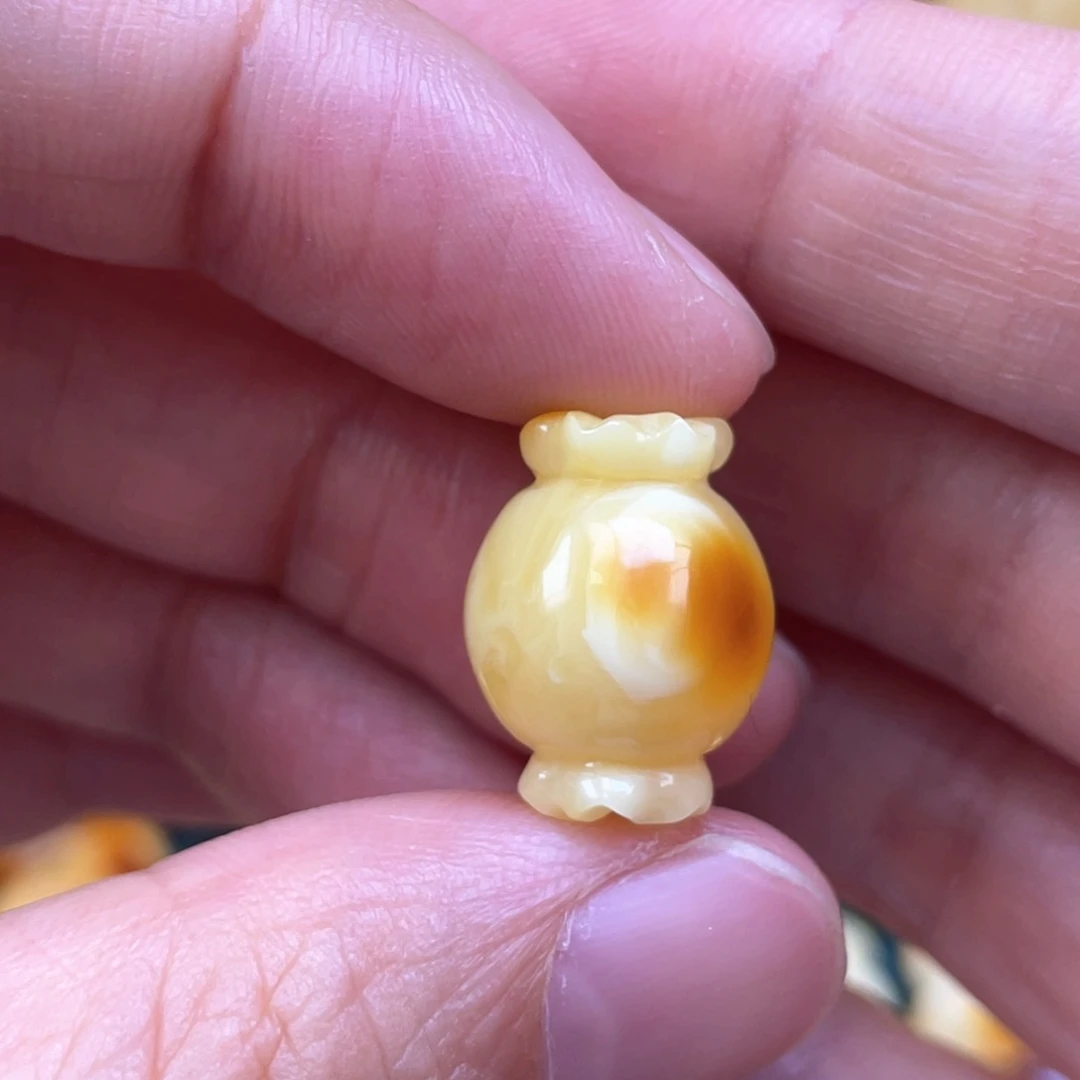 未镶嵌琥珀裸石蜜蜡