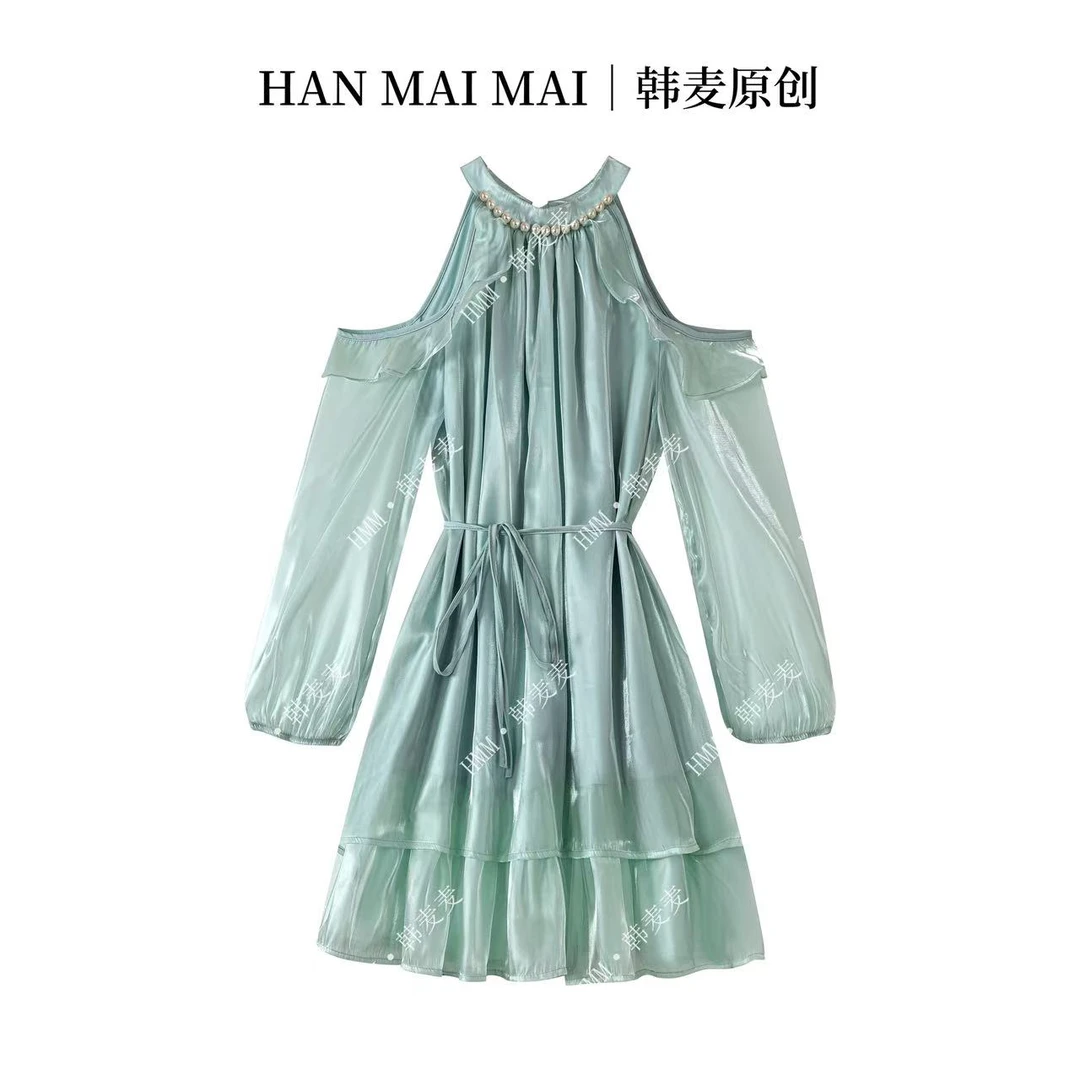 229/法式缎面挂脖仙女连衣裙钻领露肩中长款度假裙短款