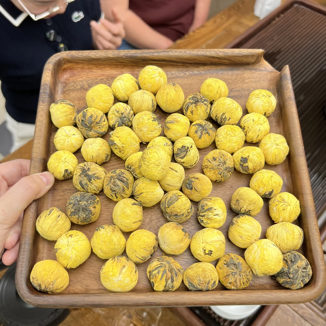 云南滇红菊花绣球 小鹿收茶  菊花红茶 5月27