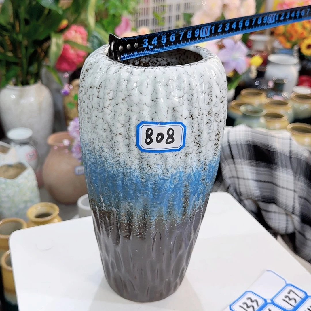 㞮****808号陶瓷花瓶24厘米微瑕一个