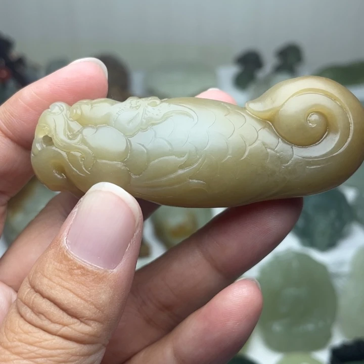 颈饰未镶嵌和田玉