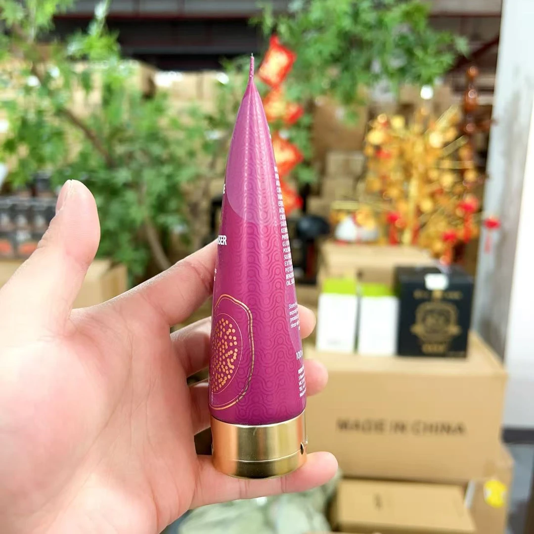 新款紫色洗面奶