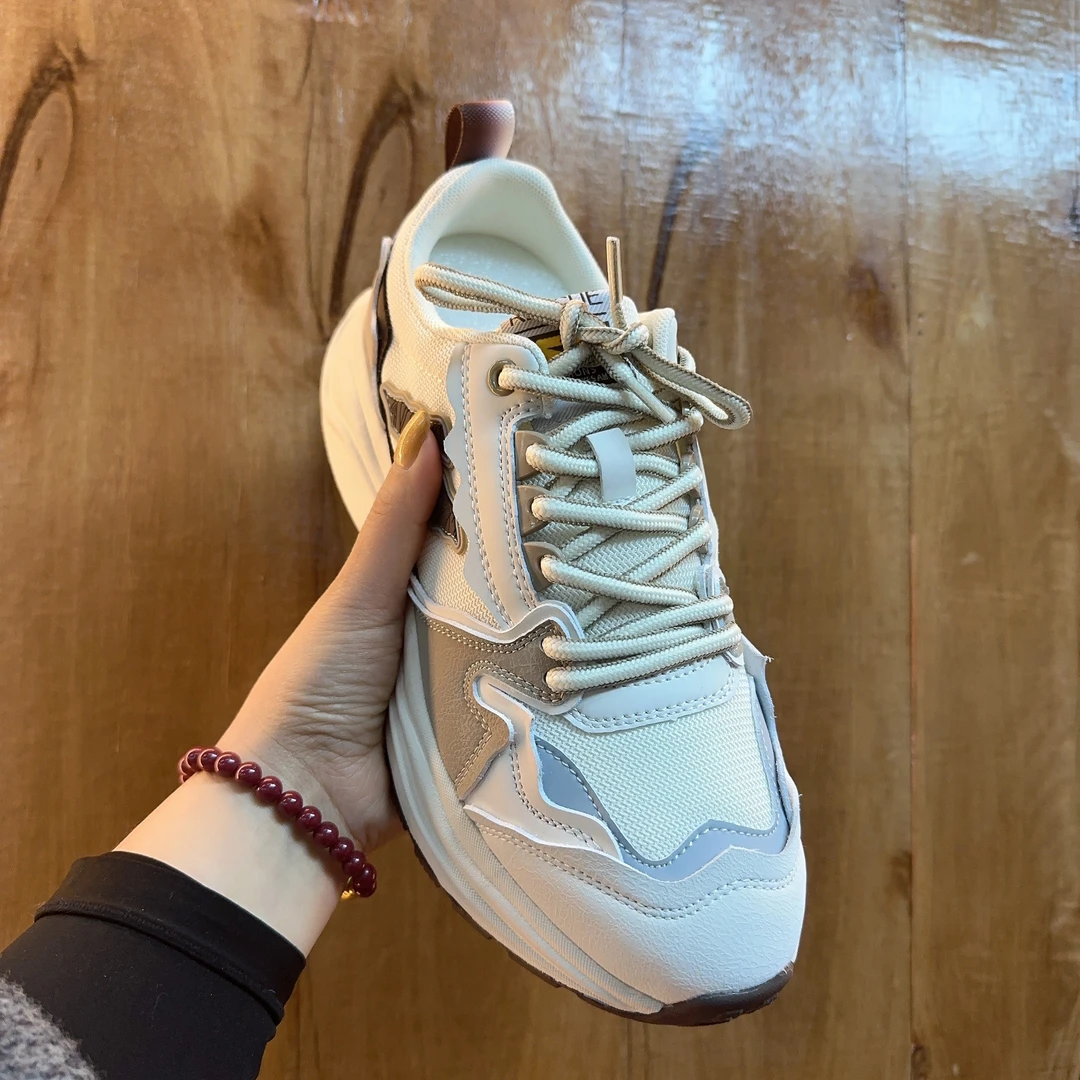 526新款时尚男士休闲鞋