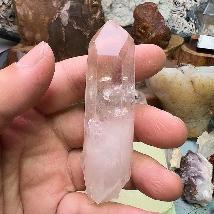 Z***…水晶珠宝半成品未镶嵌