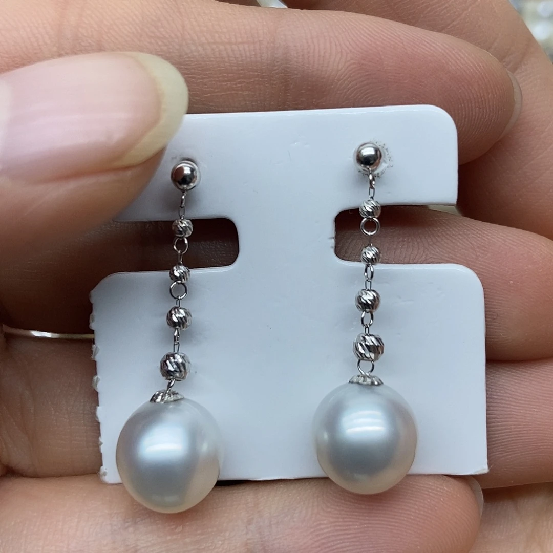 耳饰18K金镶嵌海水珍珠