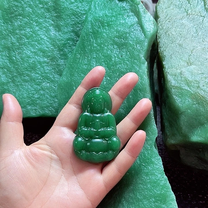 新疆东陵玉观音挂件
