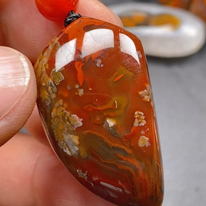 玛瑙/玉髓颈饰未镶嵌運***?