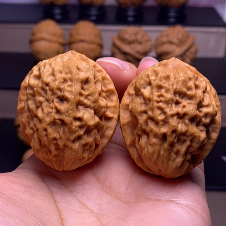 文玩核桃把件佛手疙瘩包36