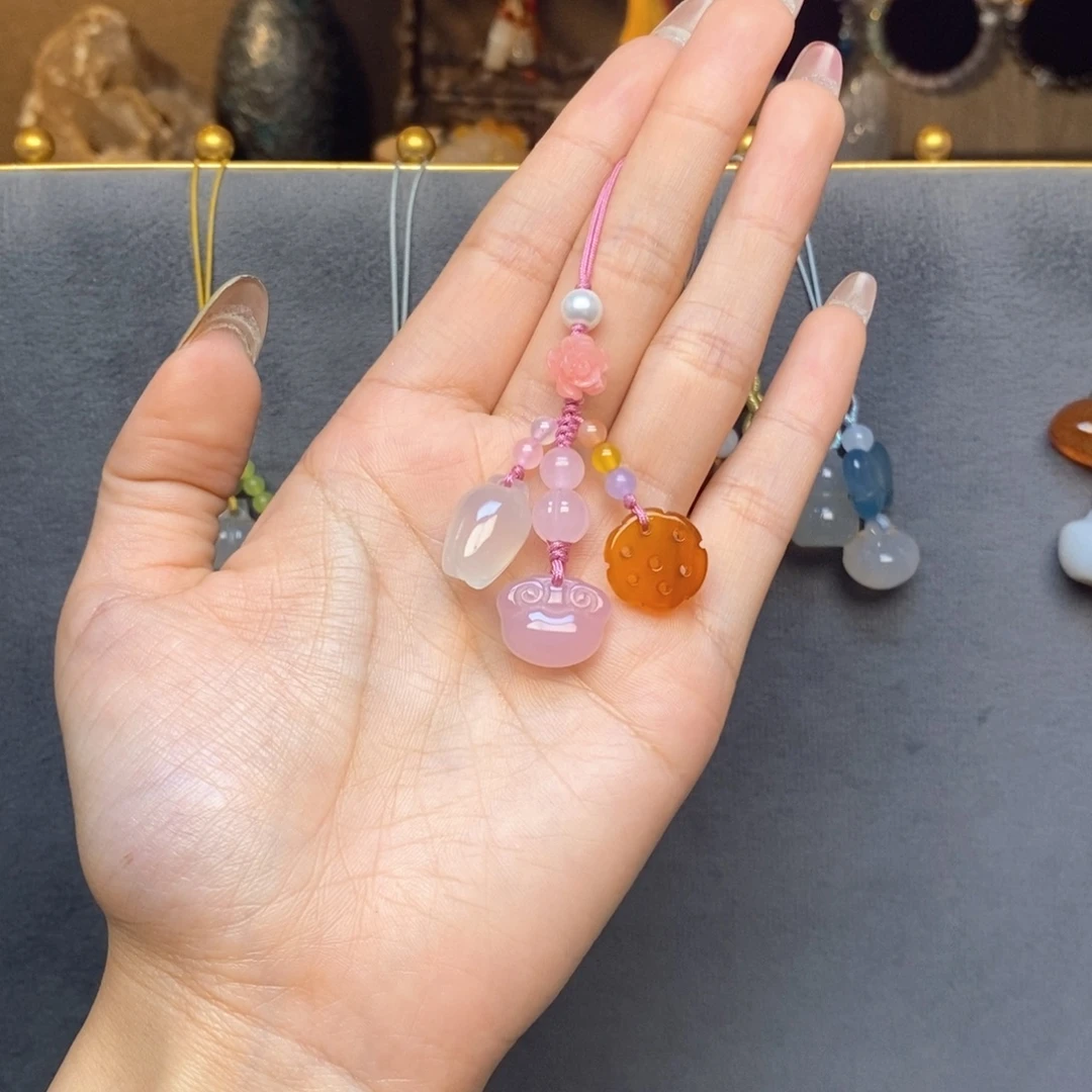 玛瑙/玉髓未镶嵌车挂挂件
